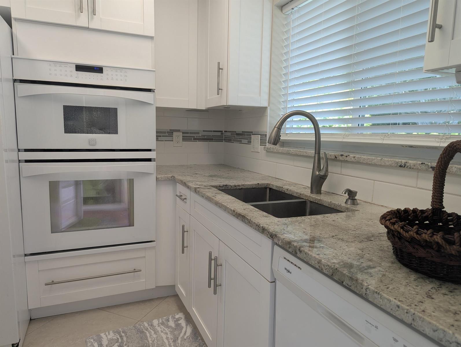 331 Tequesta Drive Unit 123, Jupiter FL 33469 photo 4
