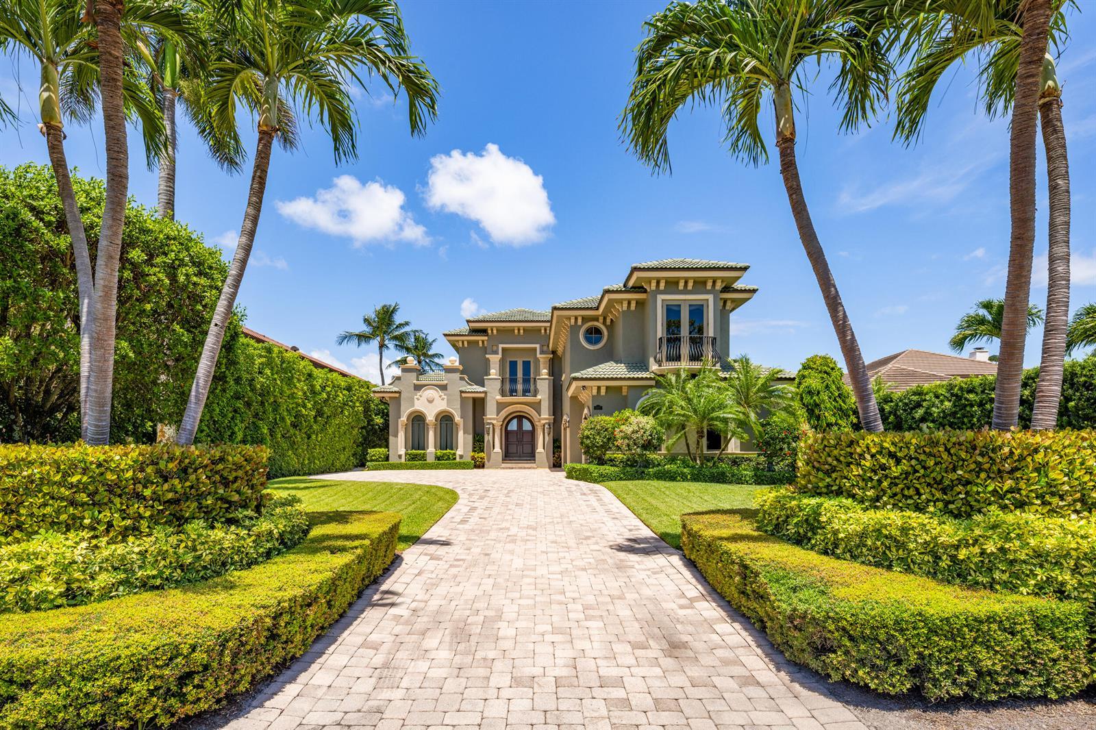 1207 N Atlantic Drive, Lantana FL 33462