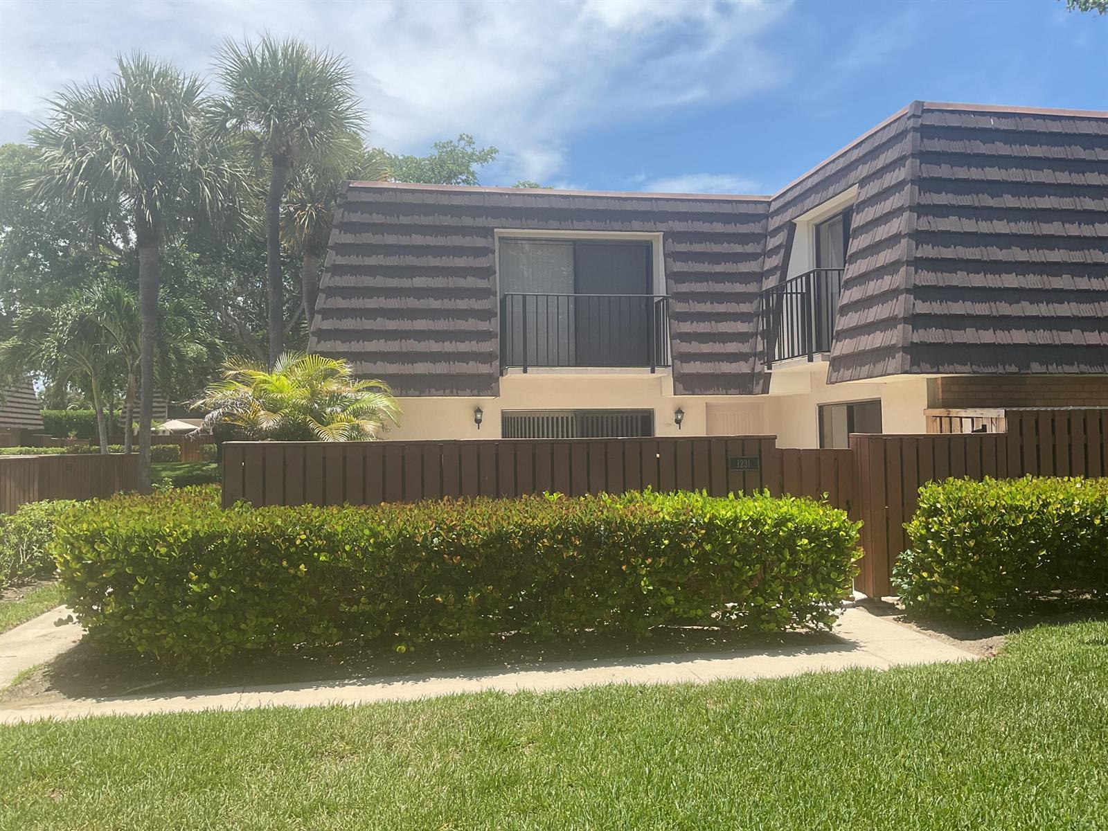 1231 12th Court, Jupiter FL 33477 photo 2