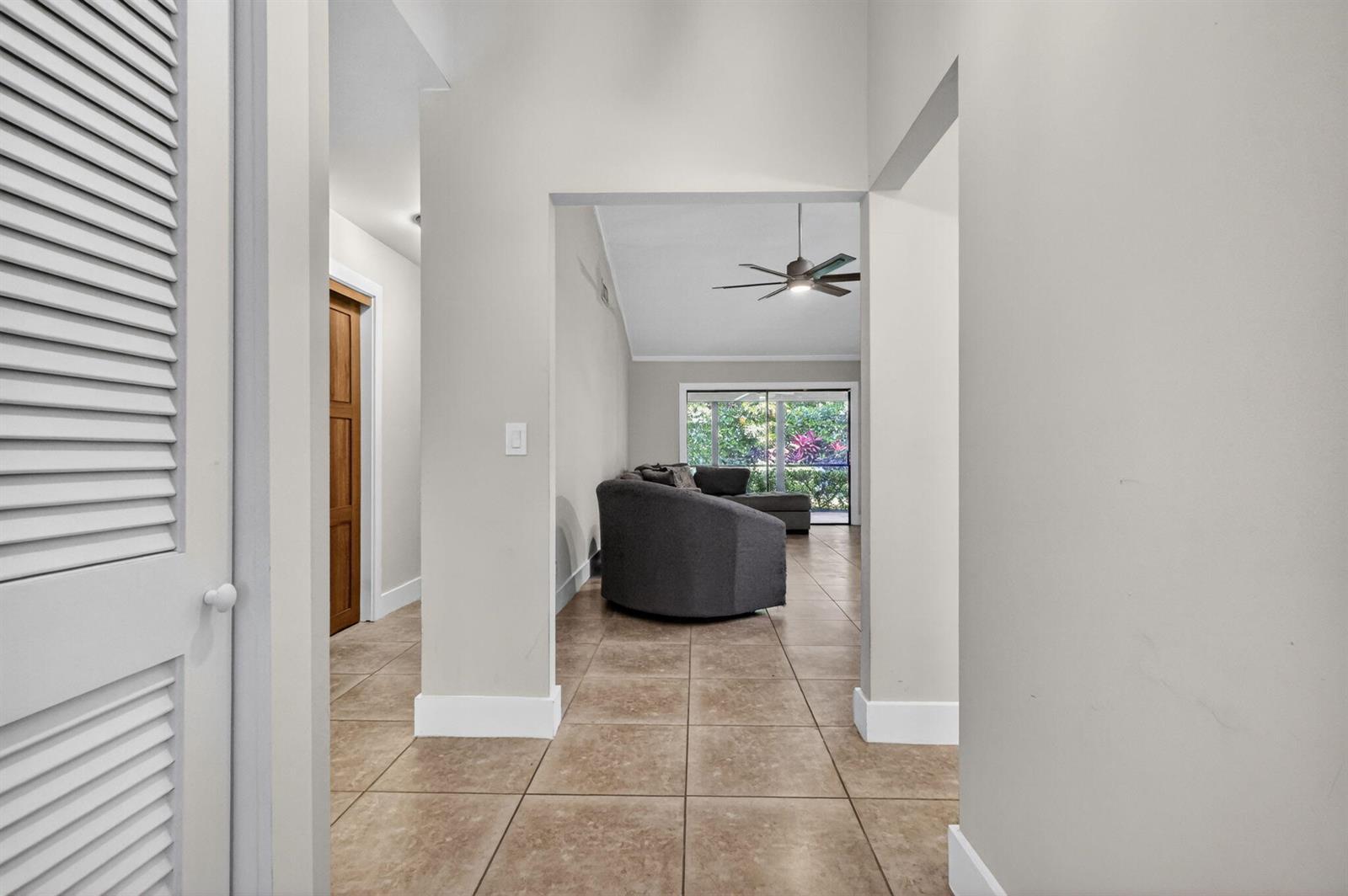 11837 Donlin Drive, Wellington FL 33414 photo 3