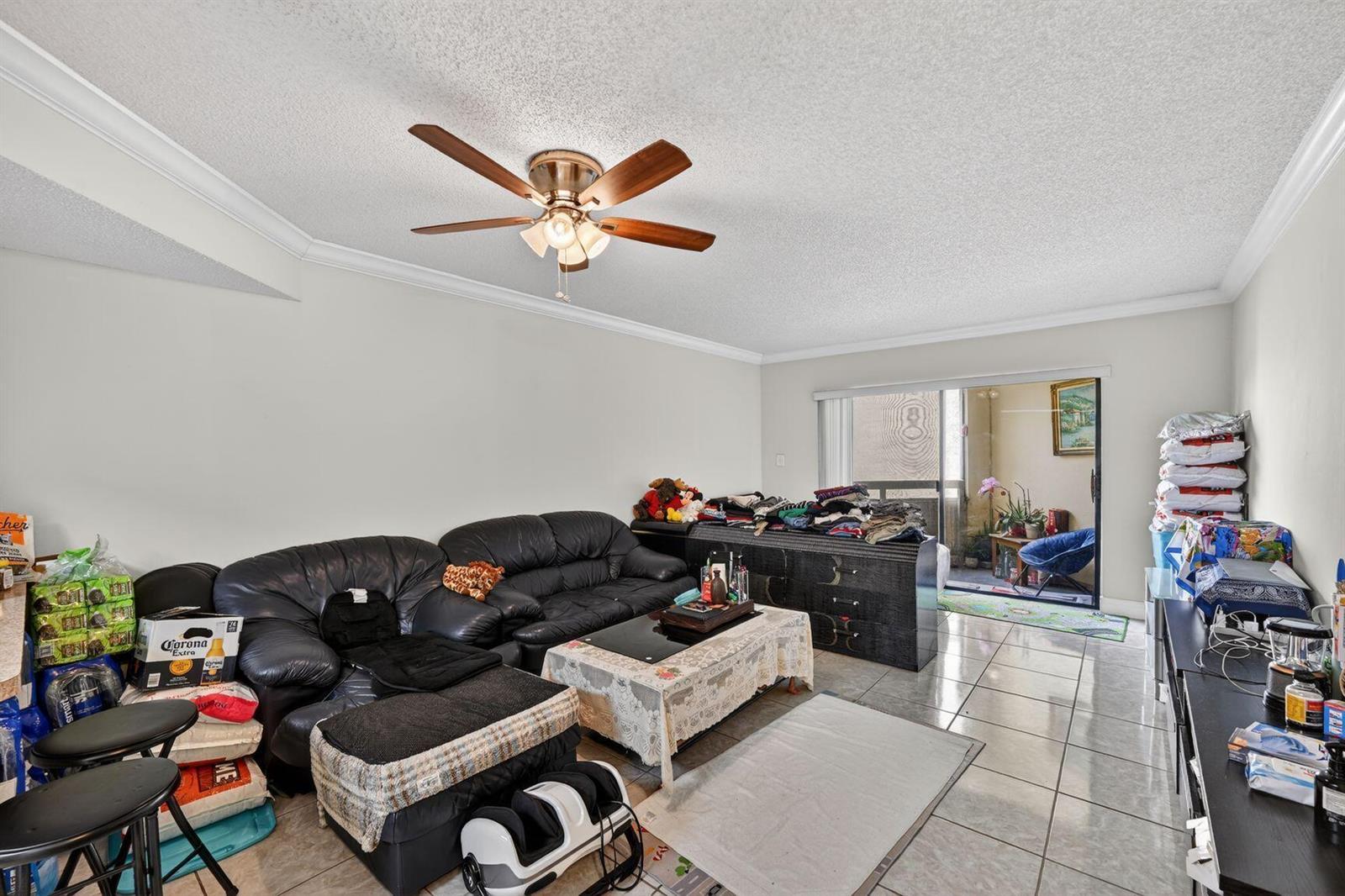 8290 Lake Drive # 305, Doral FL 33166