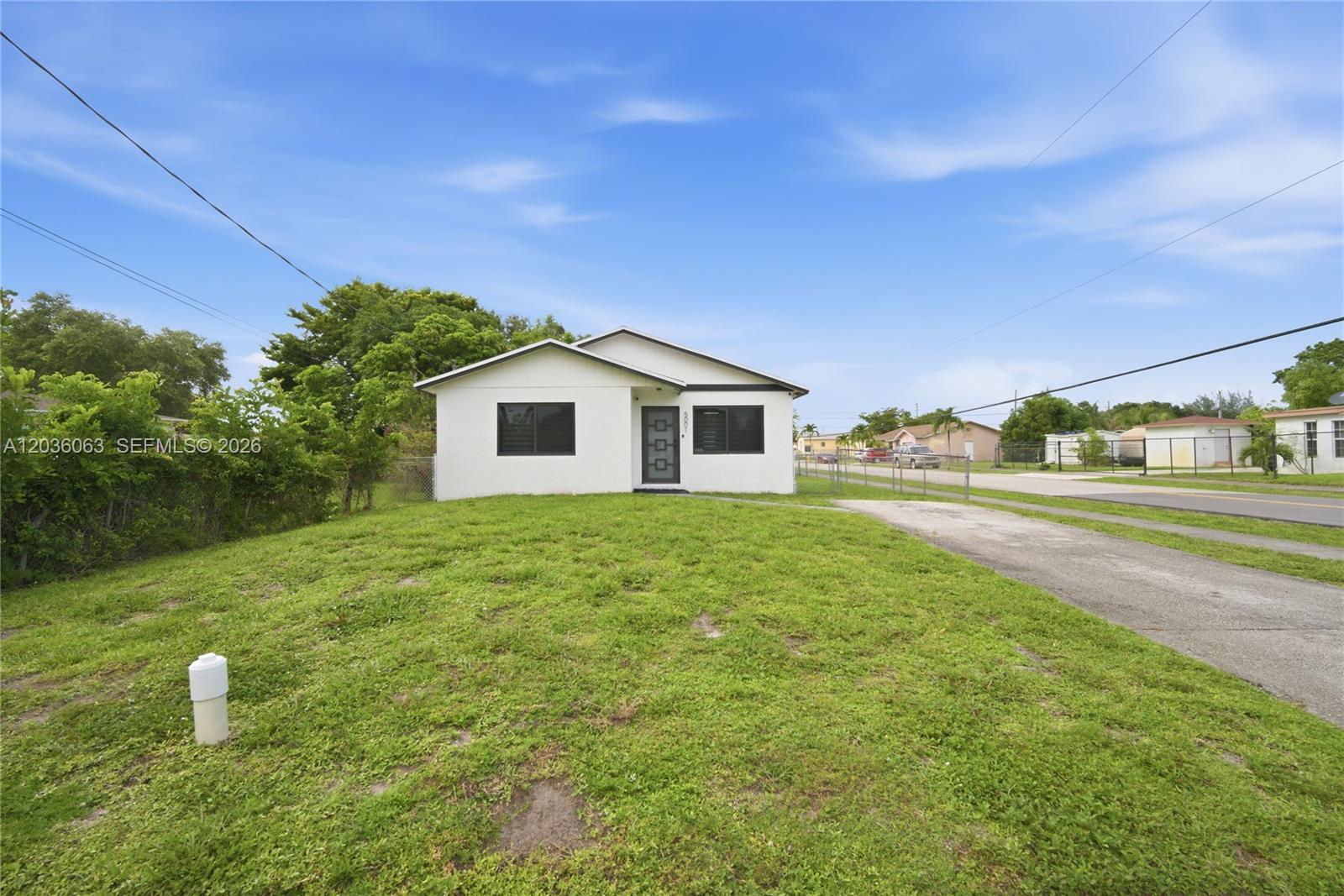 5001 SW 21st St, West Park FL 33023