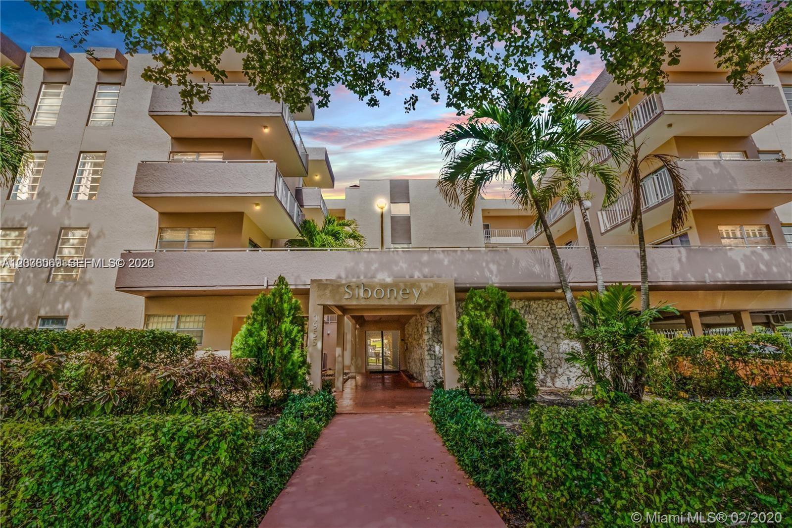 1955 NE 135th St # 308, North Miami FL 33181