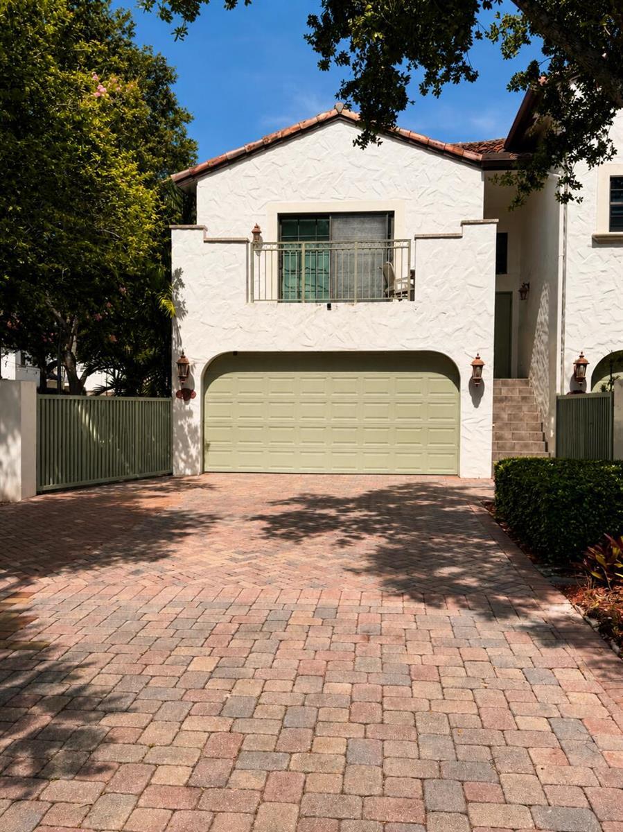 4400 Hidden Harbour Terrace, Dania Beach FL 33312