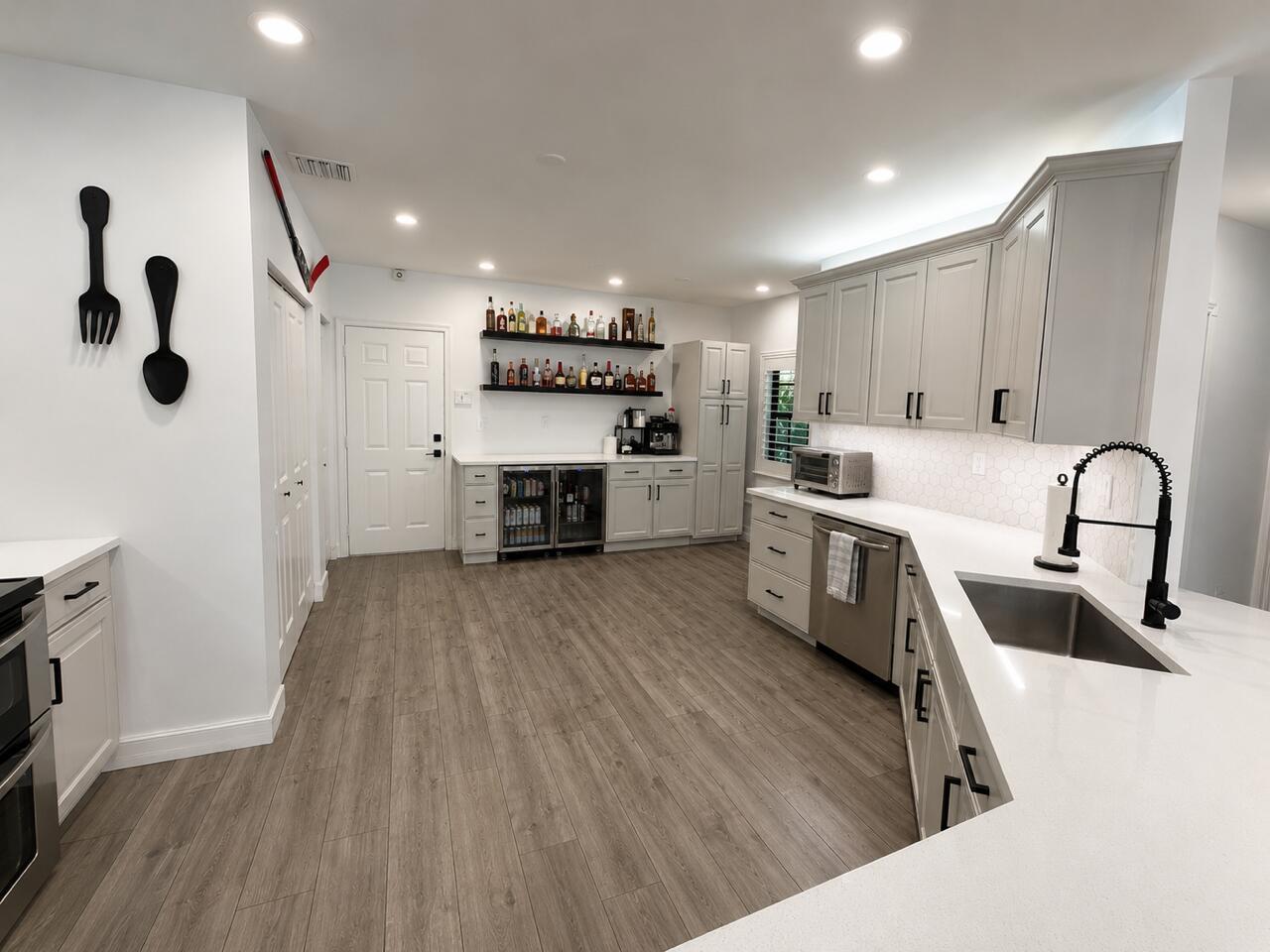 4400 Hidden Harbour Terrace, Dania Beach FL 33312 photo 4