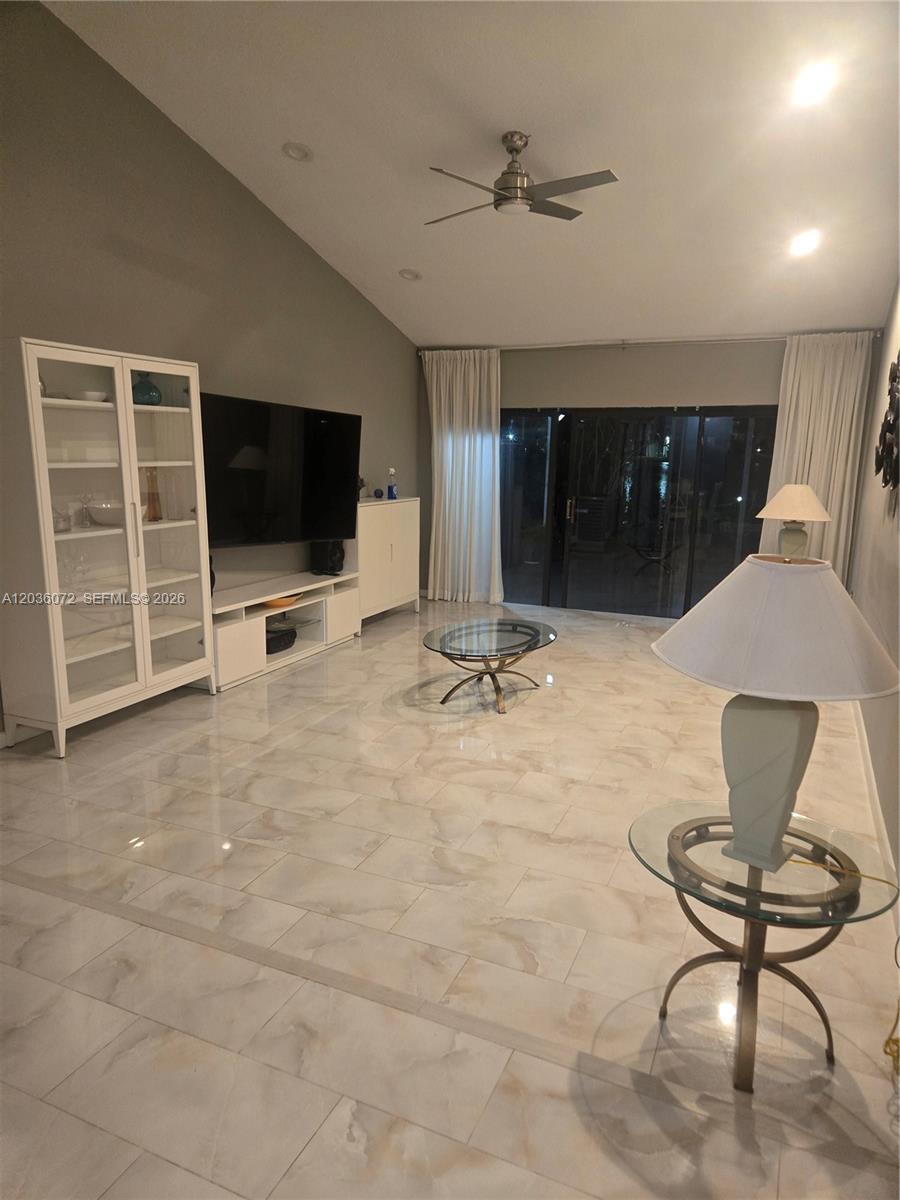 590 NE 199th Ter # 2Y, Miami FL 33179 photo 3