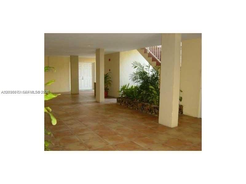 7900 Tatum Waterway Dr # 502, Miami Beach FL 33141 photo 4