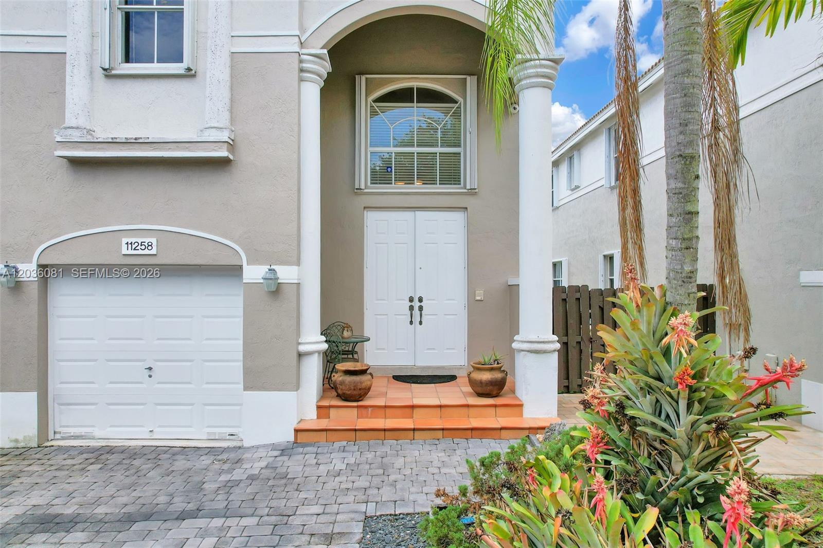 11258 NW 47th Ln, Doral FL 33178 photo 2