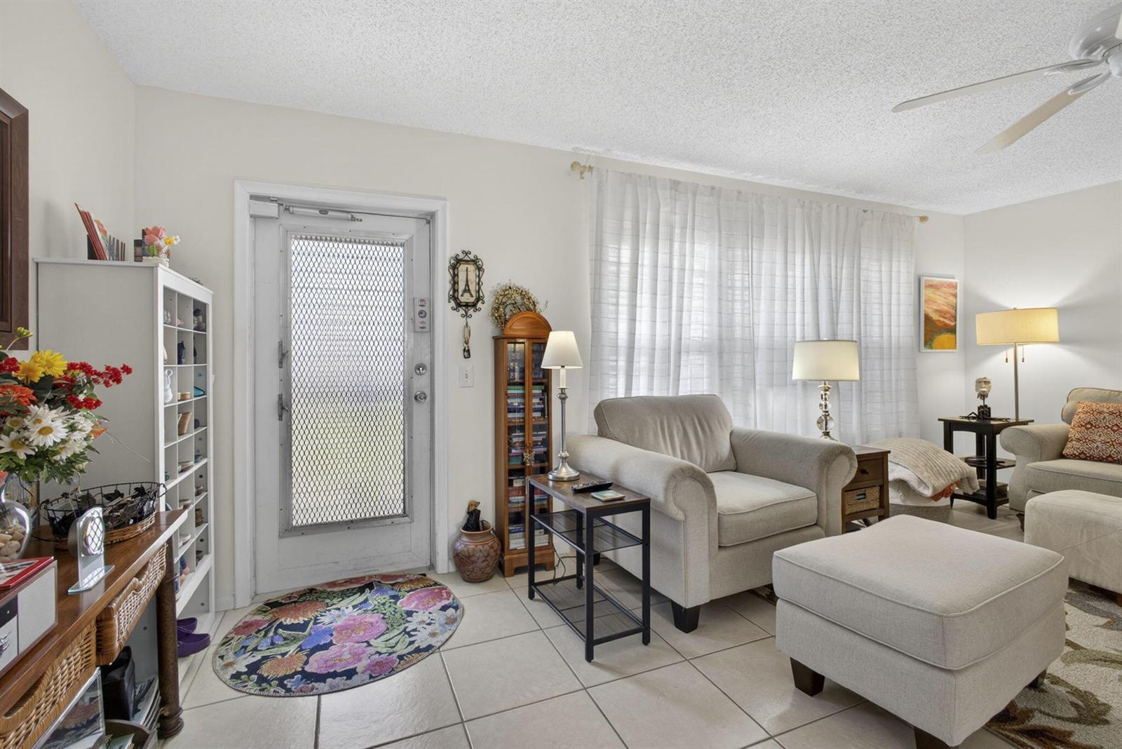 308 Greenbrier A, West Palm Beach FL 33417 photo 2