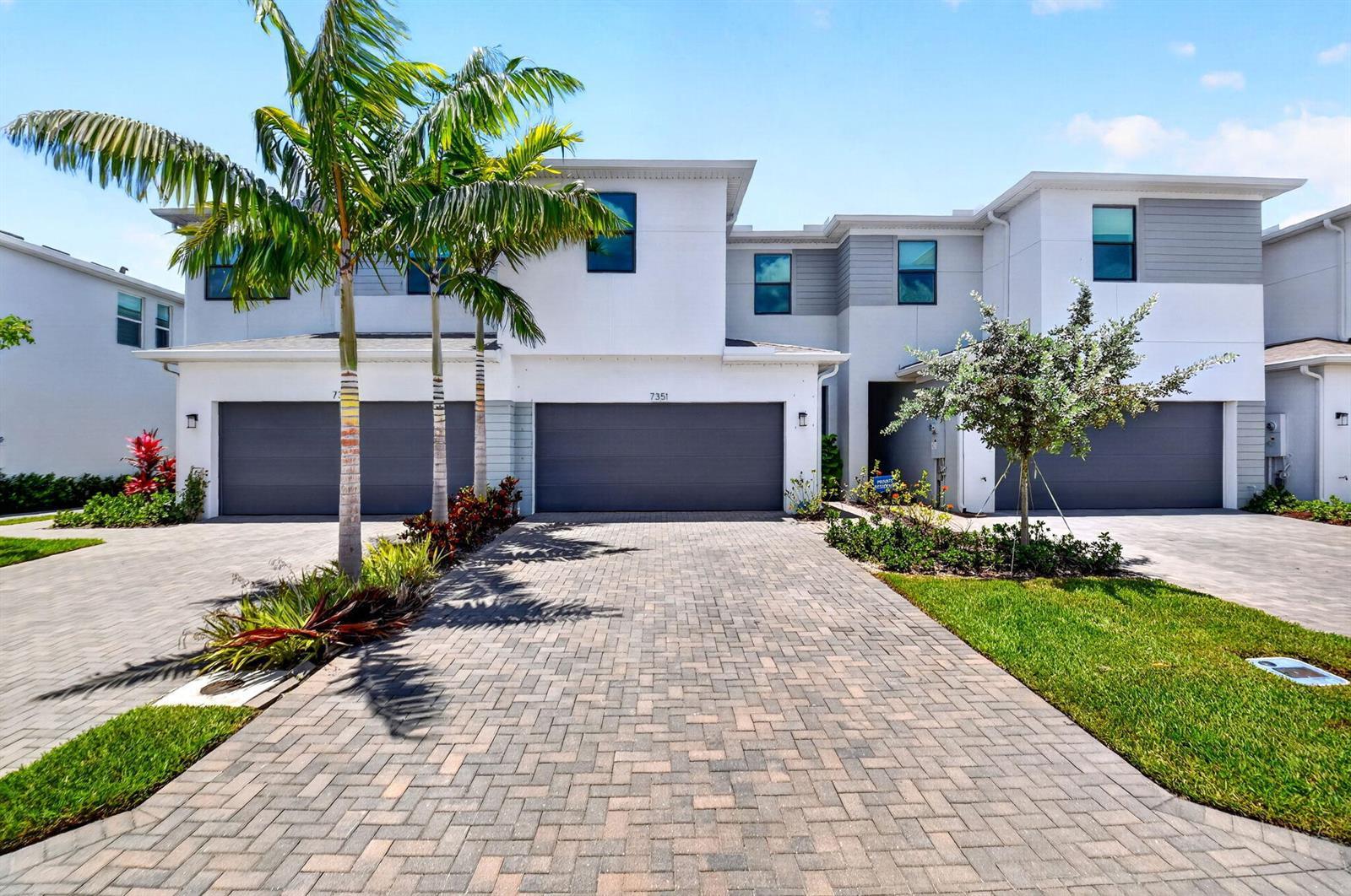 7351 Lenora Lane, Lake Worth FL 33467 photo 2