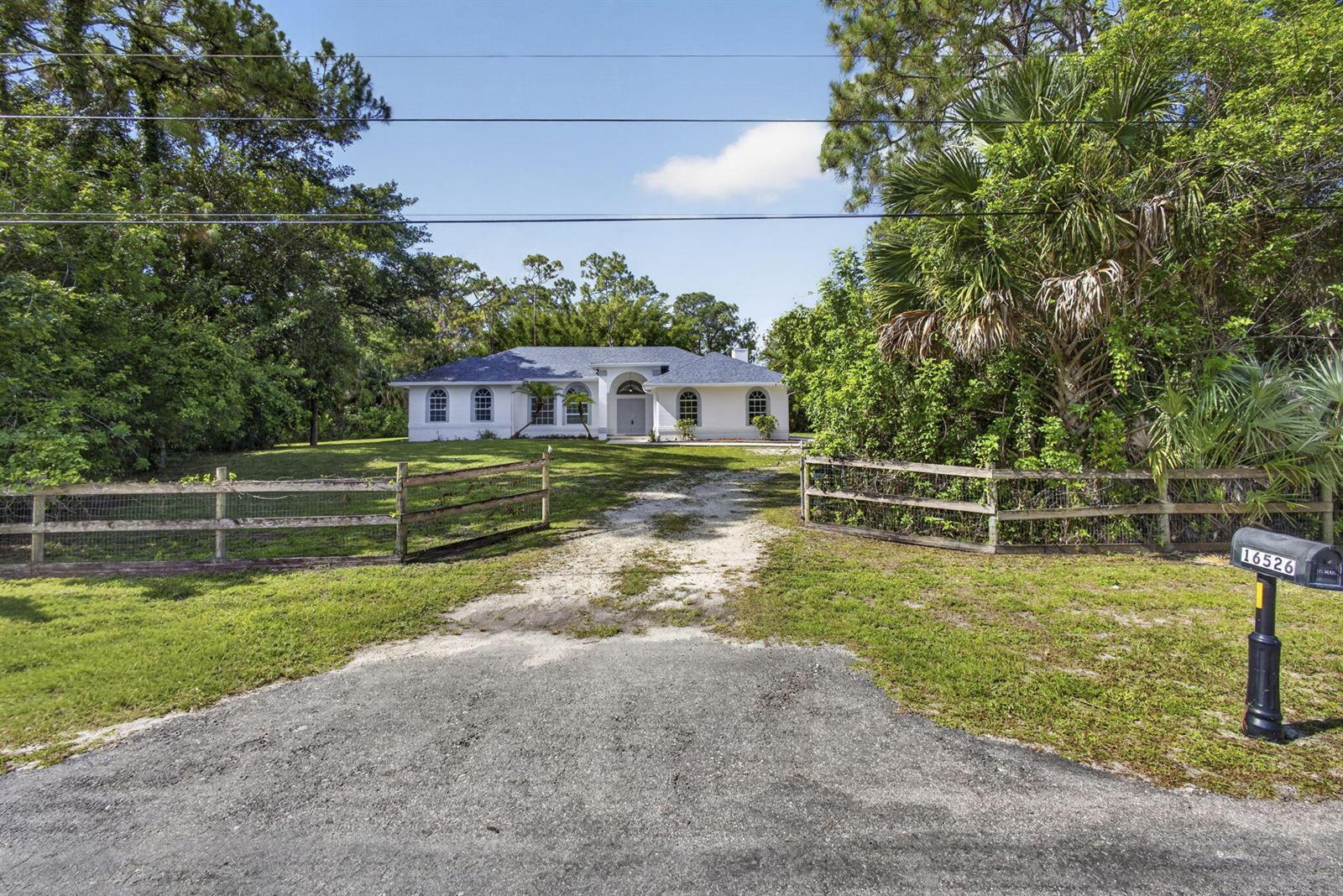 16526 N 78th Rd Road N, FL 33470 photo 2