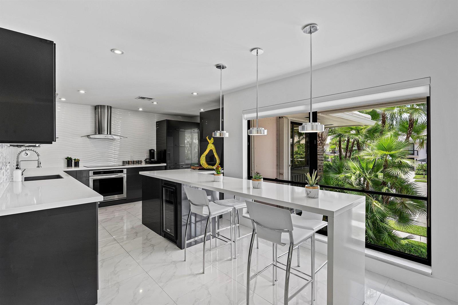 3808 Quail Ridge Drive N, Boynton Beach FL 33436 photo 2