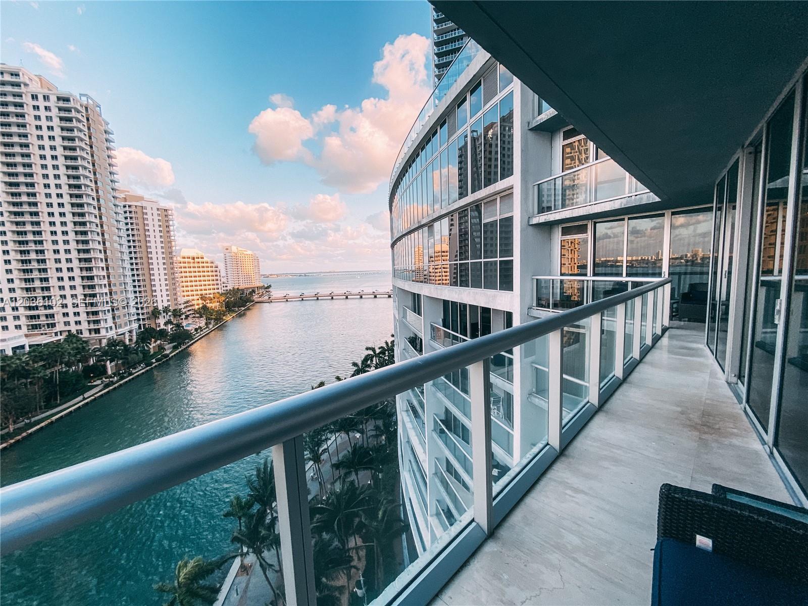 465 Brickell Ave # 1101, Miami FL 33131 photo 2