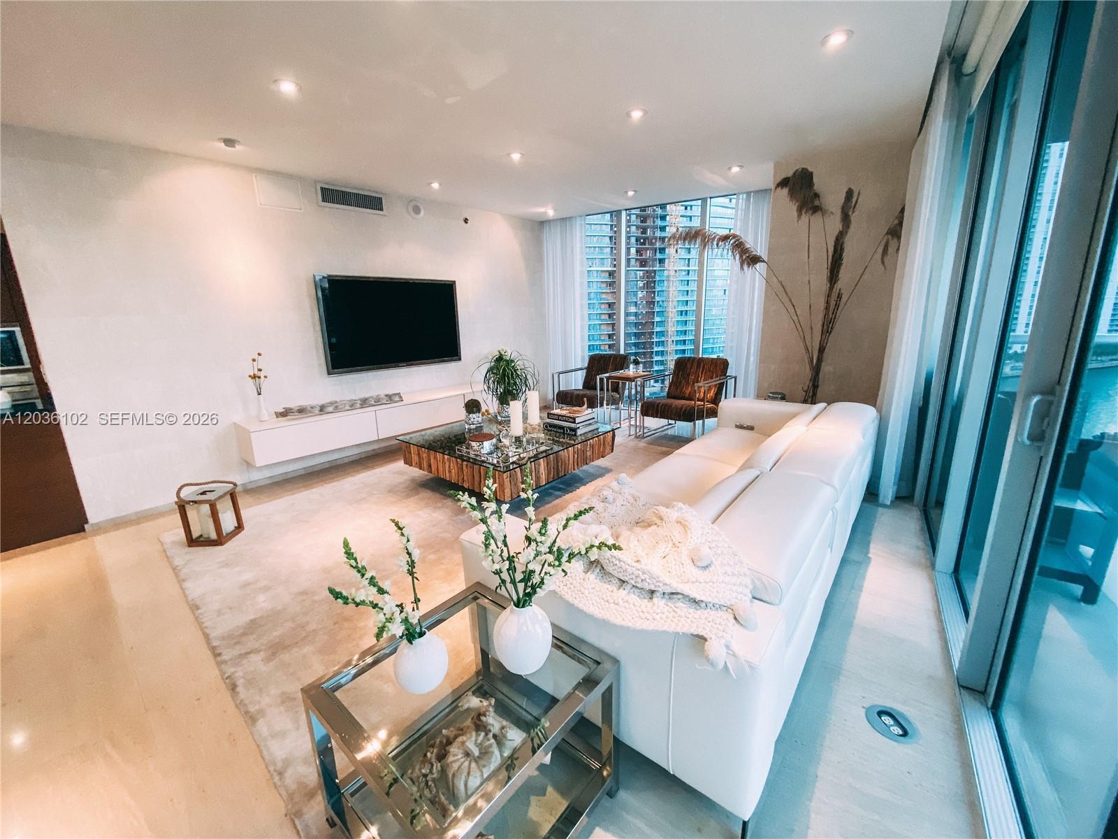 465 Brickell Ave # 1101, Miami FL 33131 photo 5