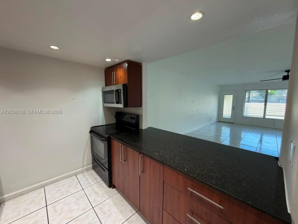1885 NE 121st St # 8, North Miami FL 33181 photo 3