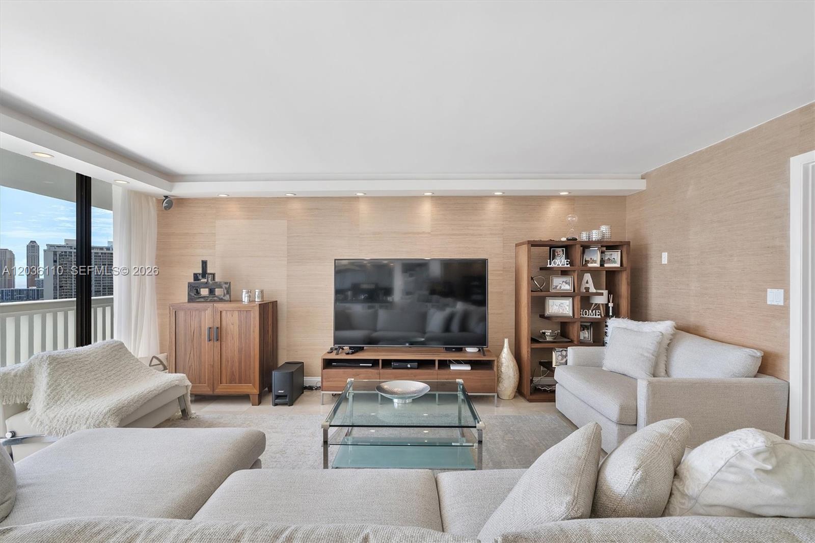 1000 W Island Blvd # 2307, Aventura FL 33160 photo 5