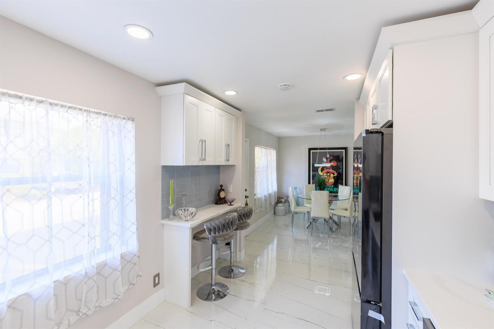 5241 Jog Lane, Delray Beach FL 33484 photo 4