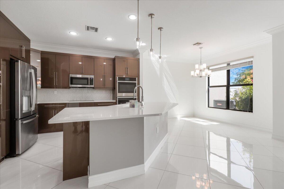 10098 Akenside Drive, Boca Raton FL 33428 photo 4