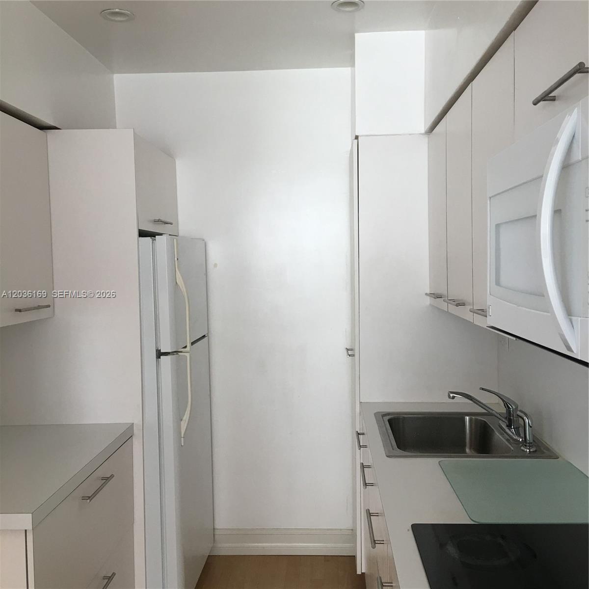 1408 Brickell Bay Dr # 613, Miami FL 33131 photo 5