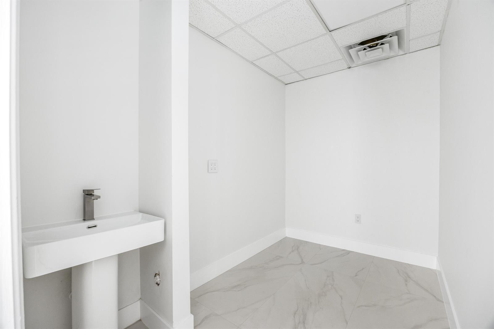 150 NW 70th Avenue # 07, Plantation FL 33317 photo 5