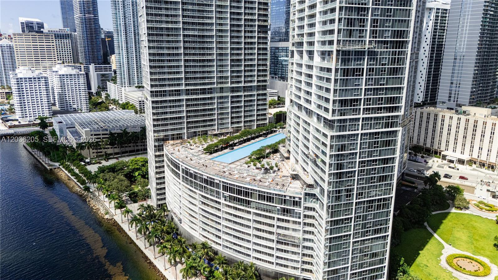 465 Brickell Ave # 2101, Miami FL 33131 photo 3