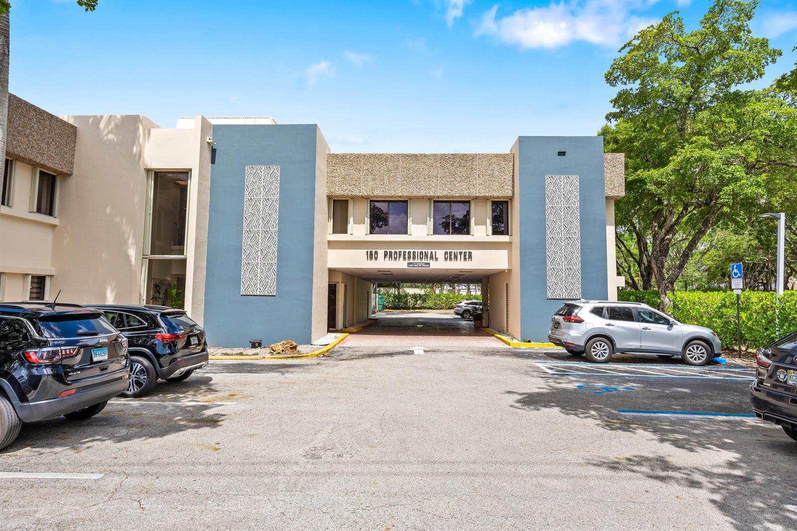 150 NW 70th Avenue # 09, Plantation FL 33317 photo 2