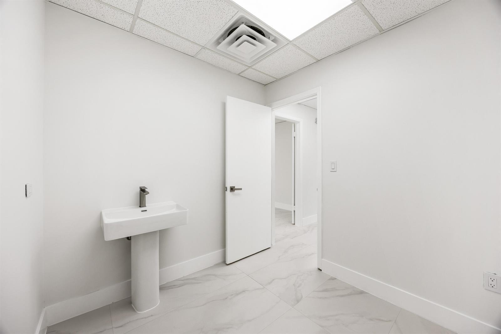 150 NW 70th Avenue # 09, Plantation FL 33317 photo 4