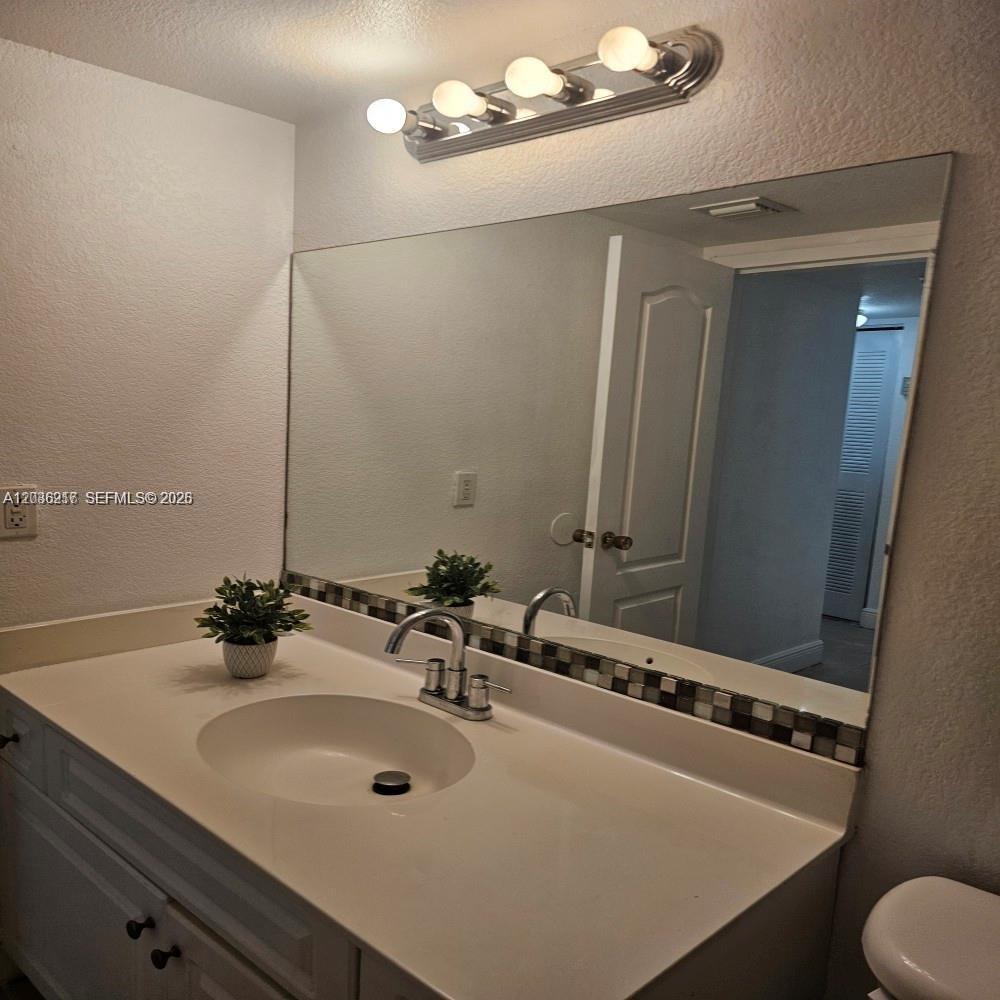 4810 NW 79th Ave # 202, Doral FL 33166 photo 4