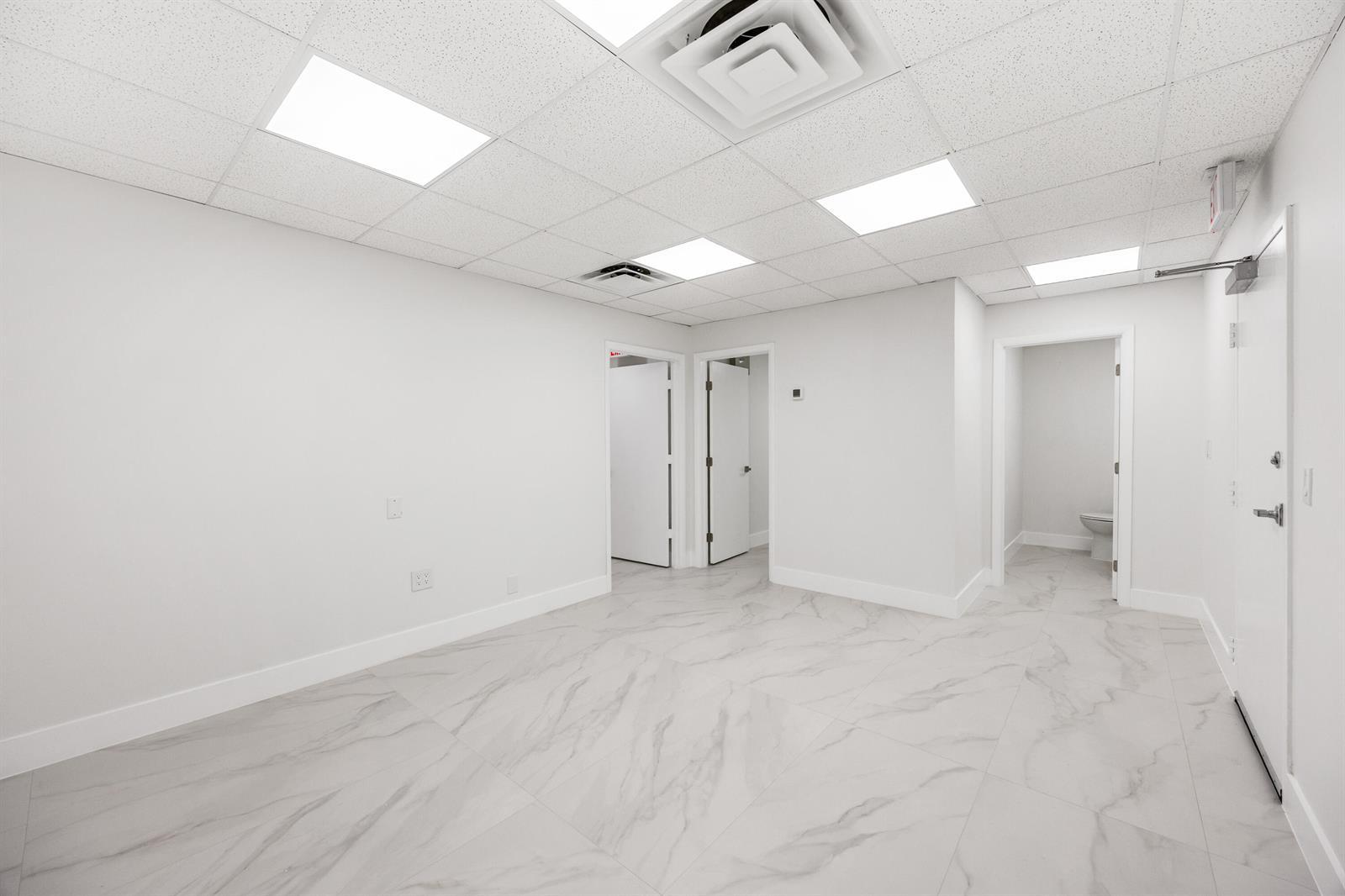 150 NW 70th Avenue # 06, Plantation FL 33317