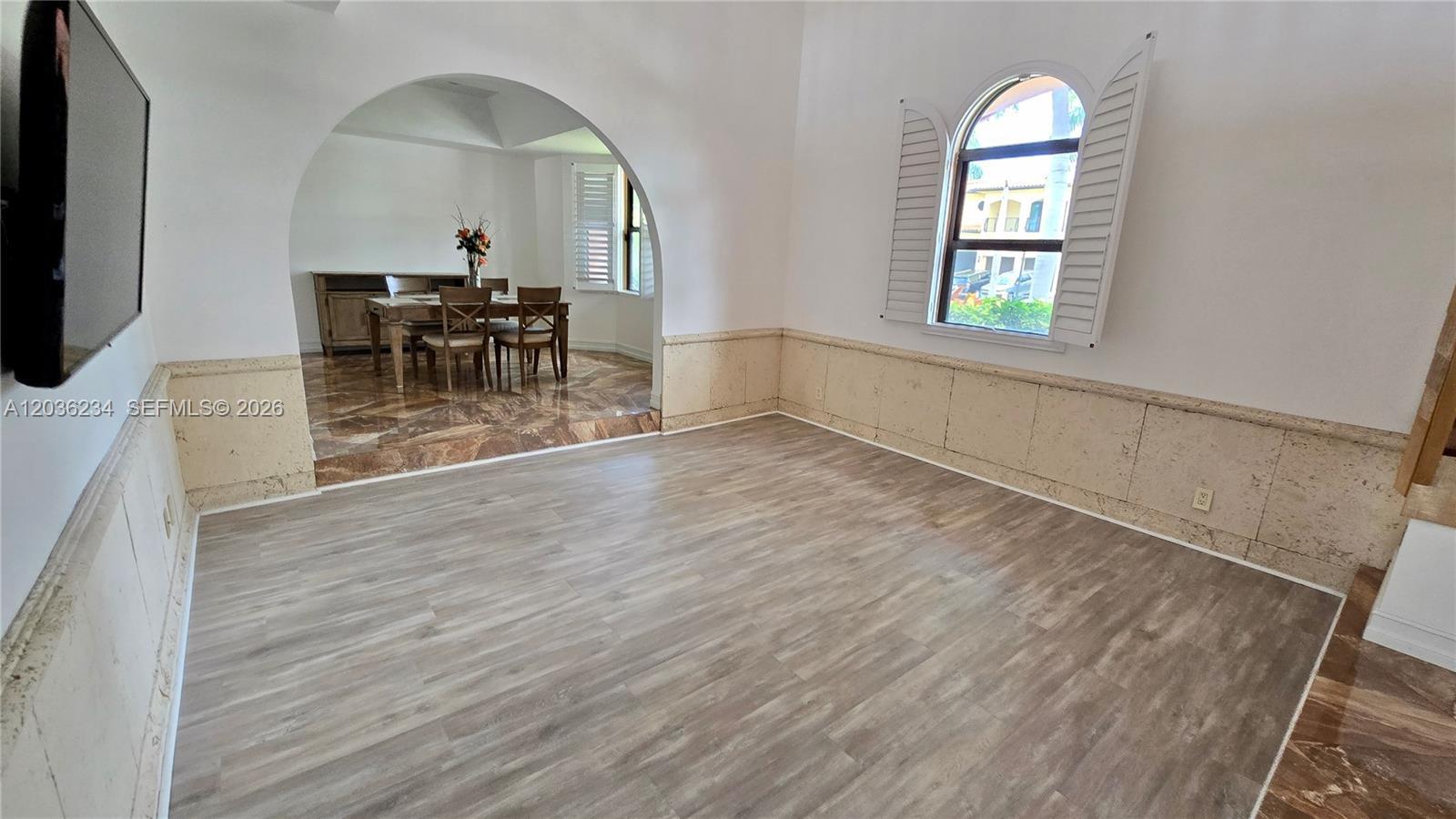 741 Tyler St, Hollywood FL 33019 photo 3