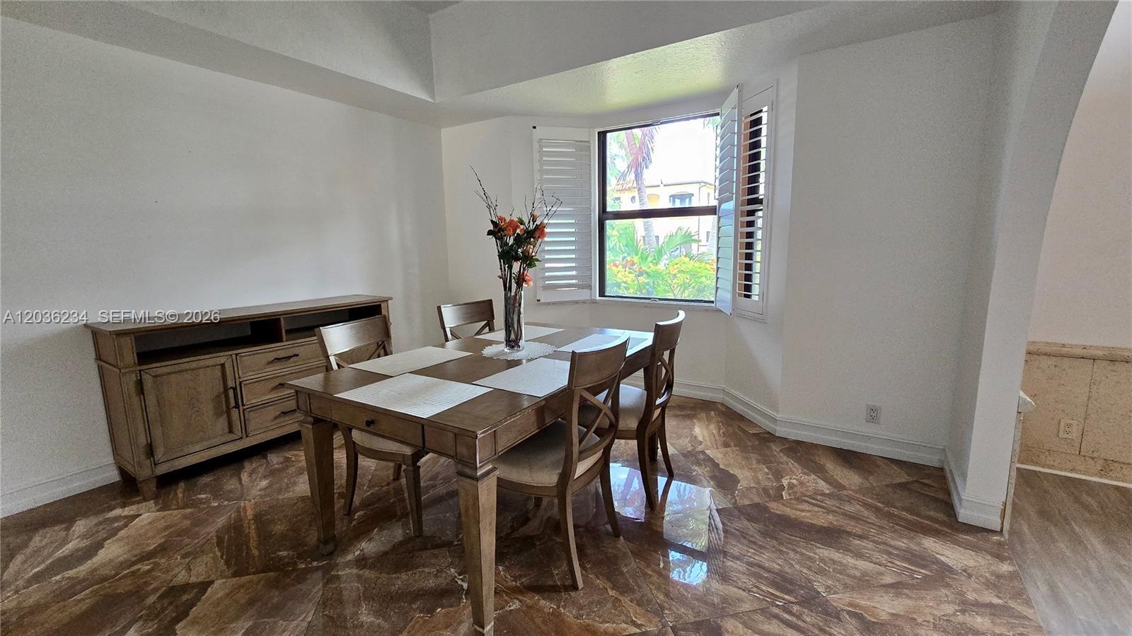 741 Tyler St, Hollywood FL 33019 photo 4