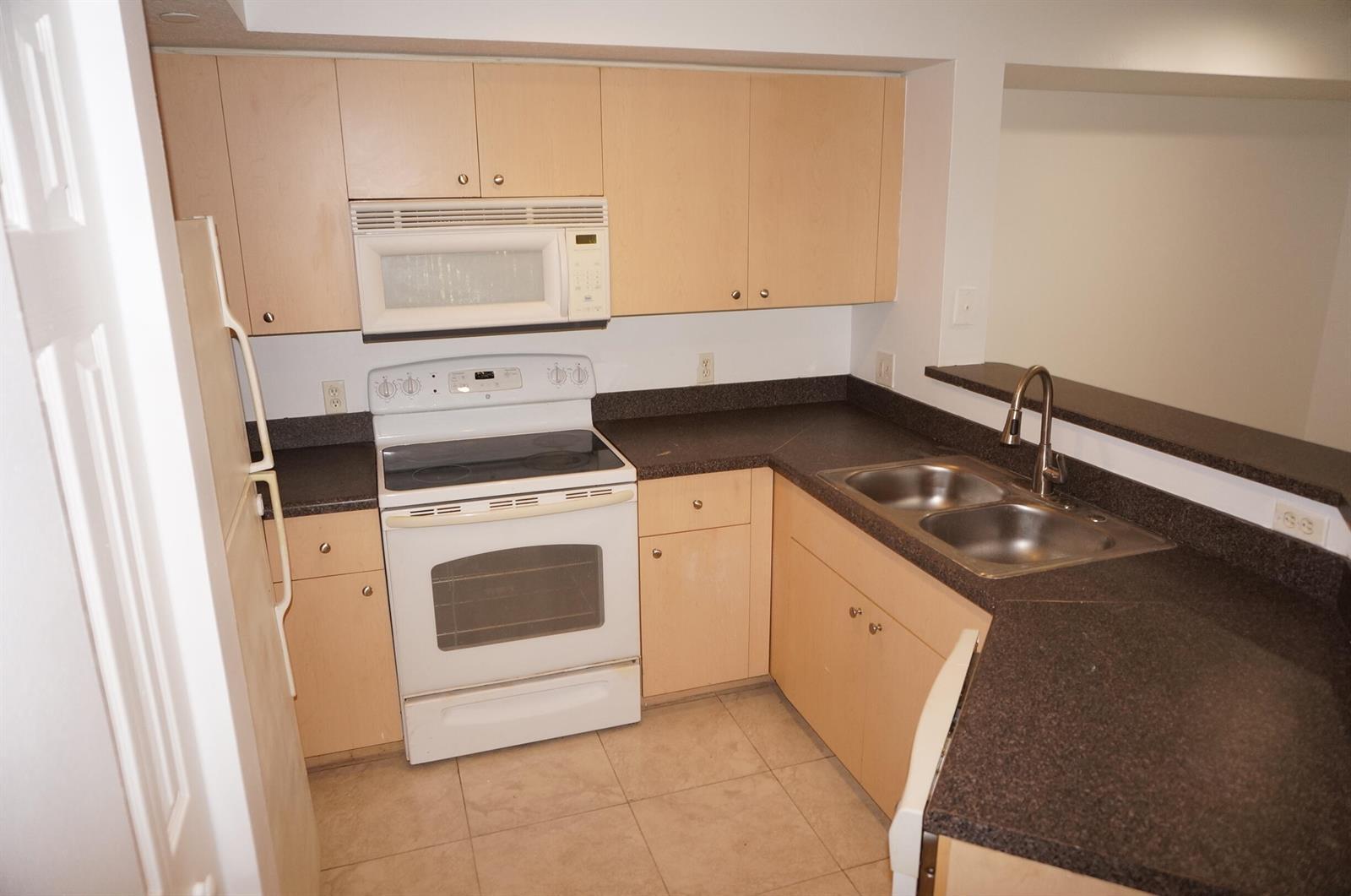 4021 San Marino Boulevard # 204, West Palm Beach FL 33409 photo 5