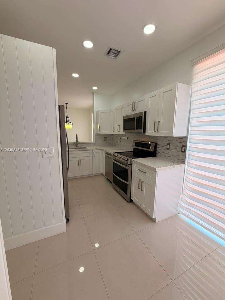 15112 NW 8th St # 77, Pembroke Pines FL 33028 photo 4
