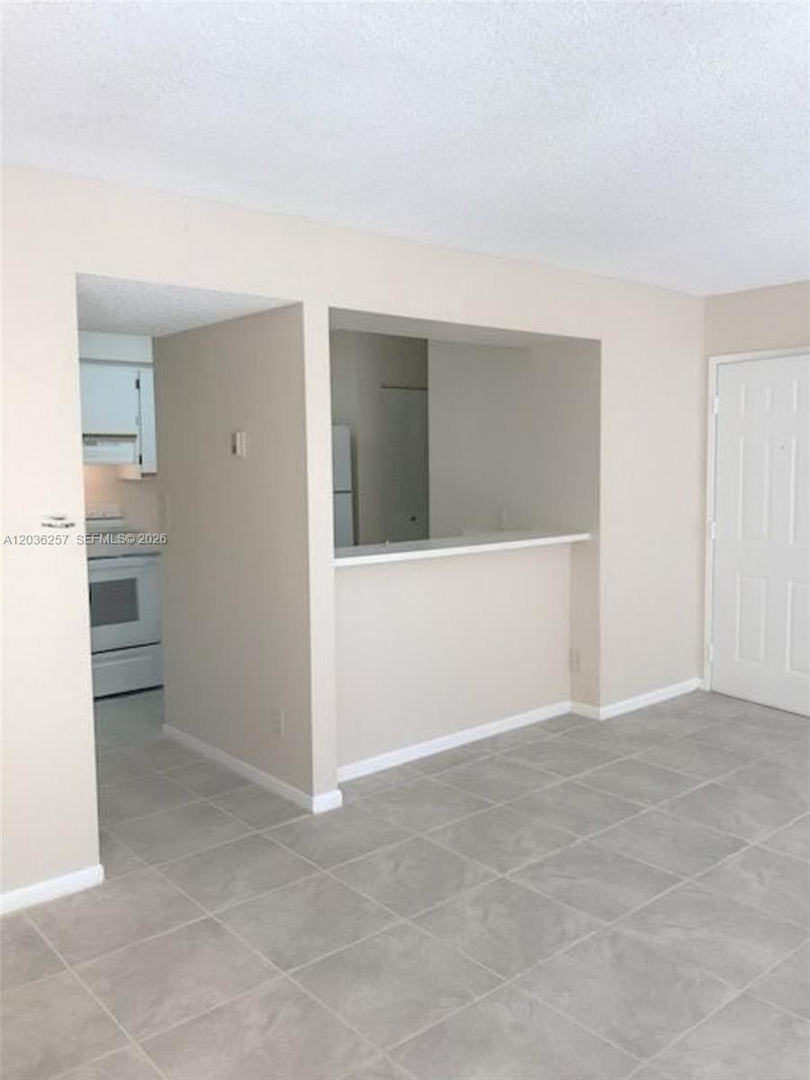 630 S Park Rd # 3, Hollywood FL 33021 photo 4