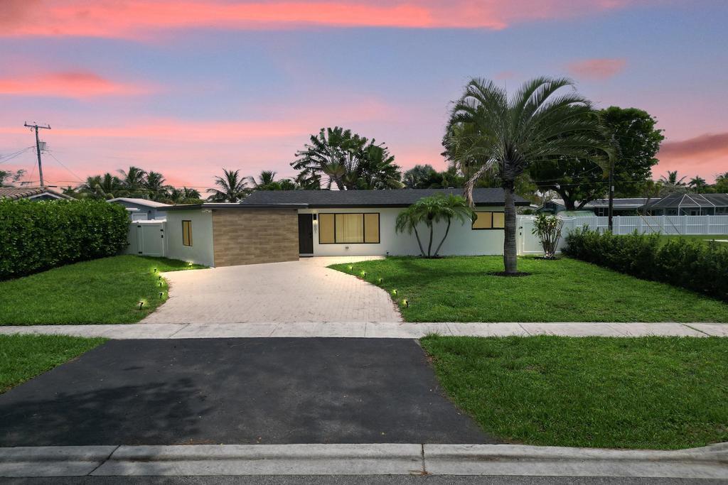 1001 SE 13th Court, Deerfield Beach FL 33441 photo 3