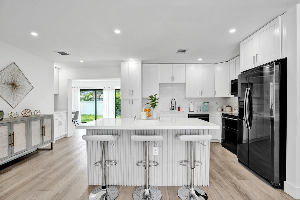 1001 SE 13th Court, Deerfield Beach FL 33441