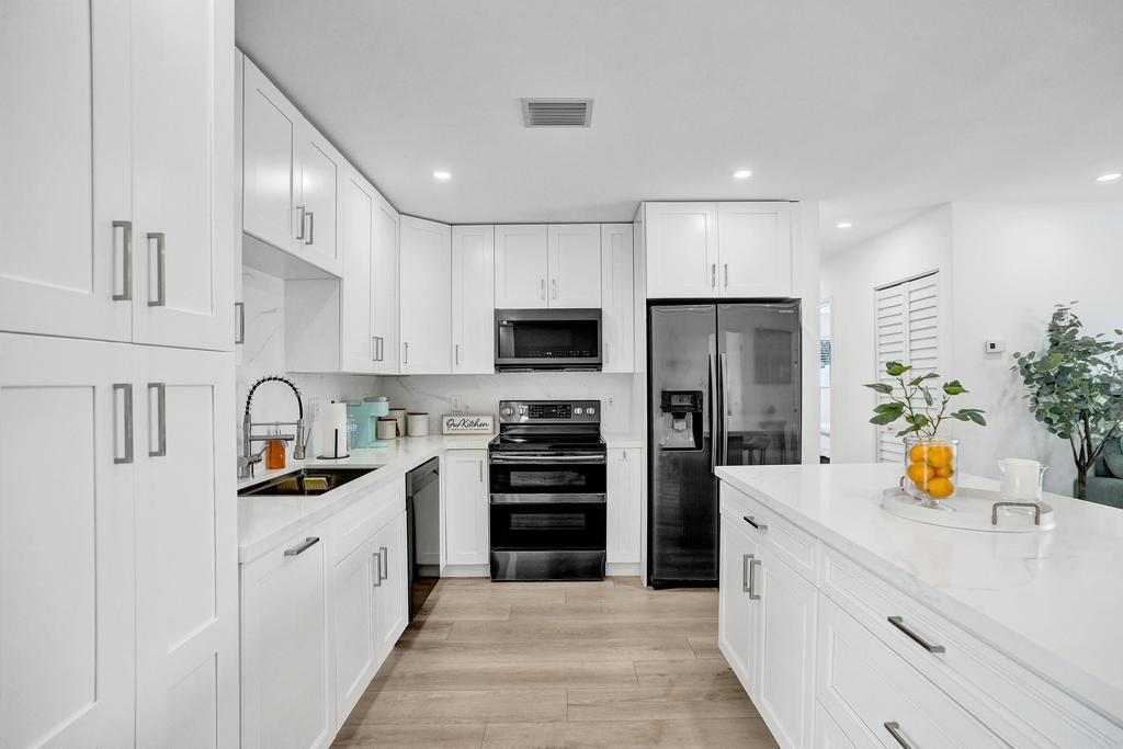 1001 SE 13th Court, Deerfield Beach FL 33441 photo 5