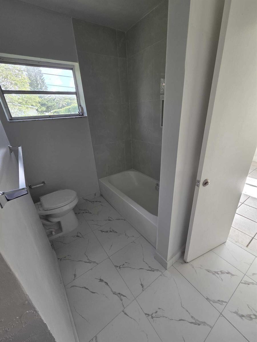 2455 NW 207th Street, Miami Gardens FL 33056 photo 3