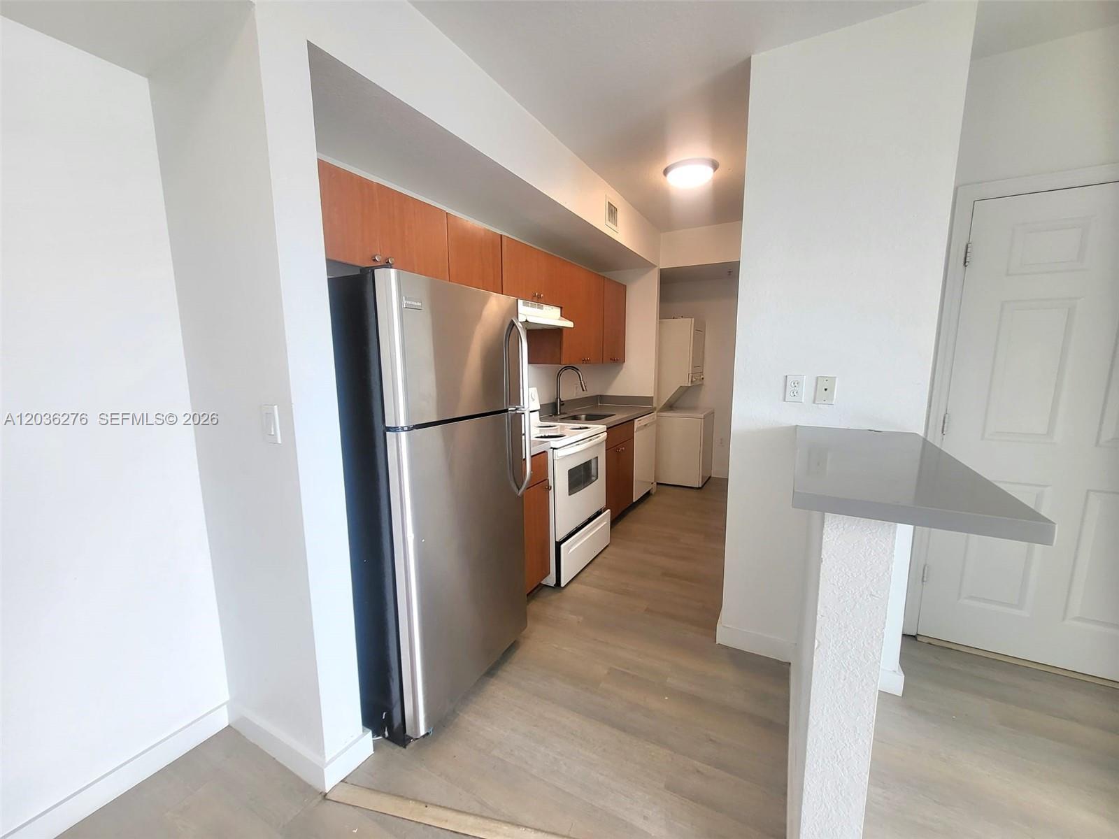 120 SW 8th Ave # 703, Miami FL 33130 photo 3