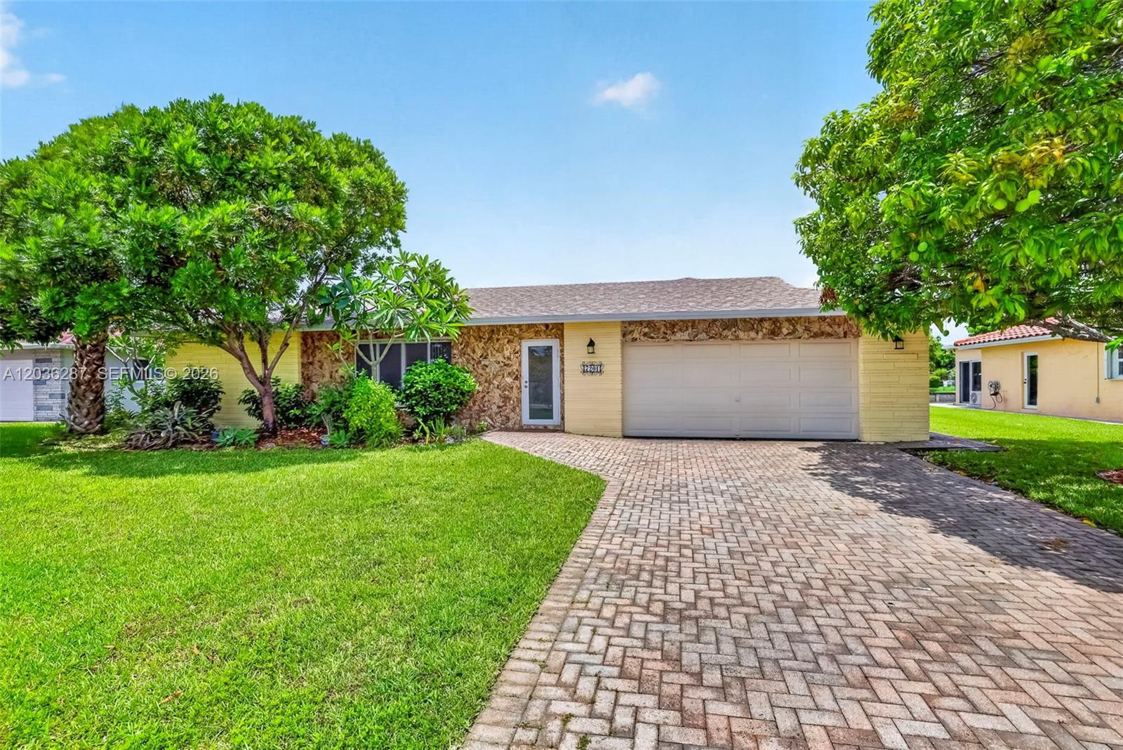 7201 NW 93rd Ave, Tamarac FL 33321