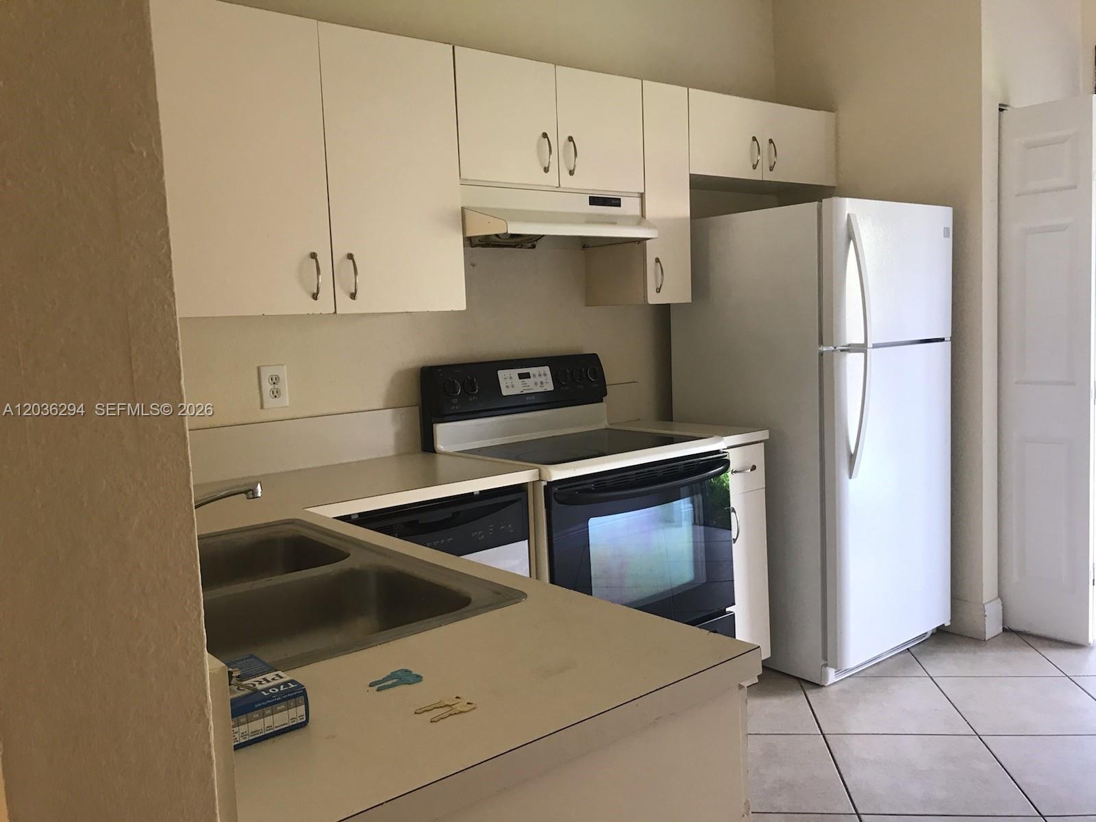 4 SW 16th Ave, Homestead FL 33030 photo 2