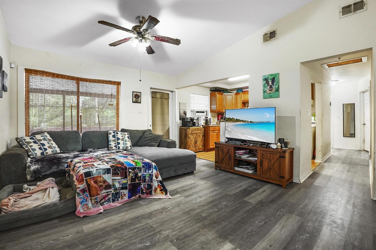 203 E Easy Street, Fort Pierce FL 34982 photo 3