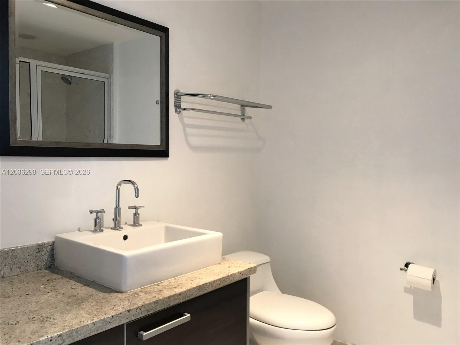 185 SW 7th St # 3806, Miami FL 33130 photo 5