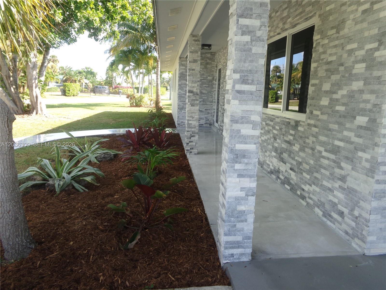 1565 N Thumb Point Dr, Fort Pierce FL 34949 photo 5