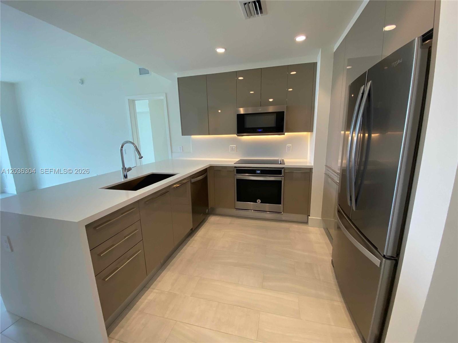 2000 Metropica Way # 307, Sunrise FL 33323 photo 2