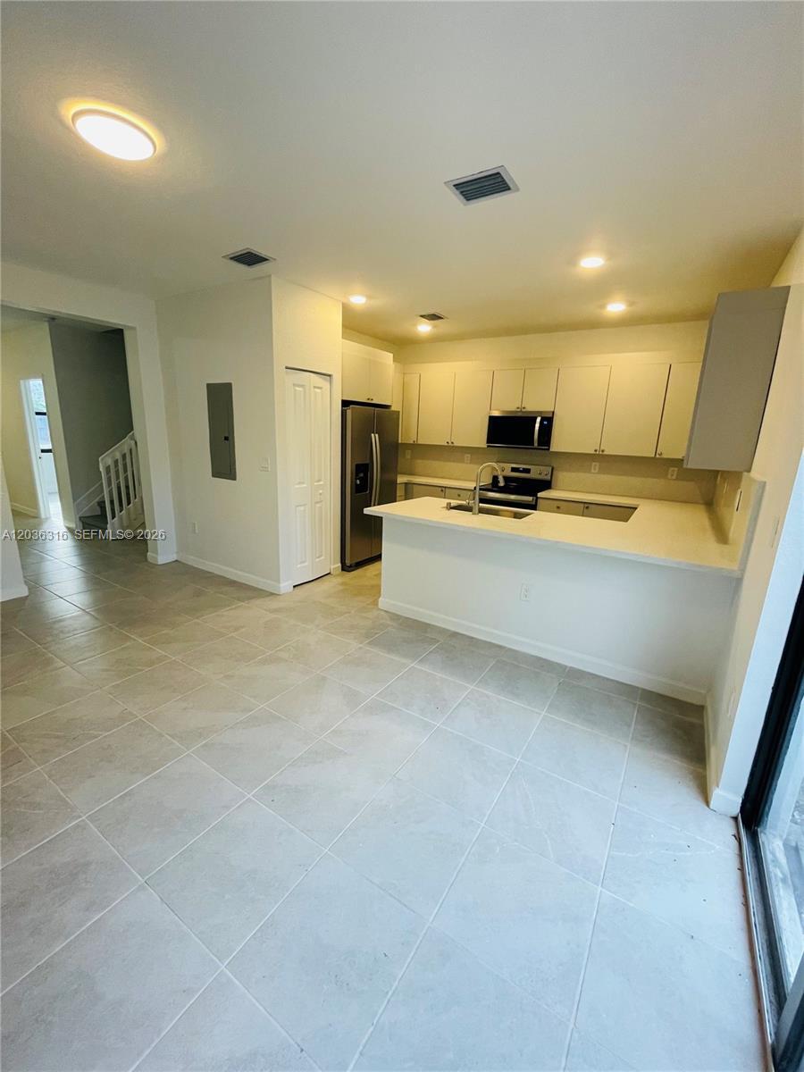 28679 SW 132nd Ct, Homestead FL 33033 photo 4