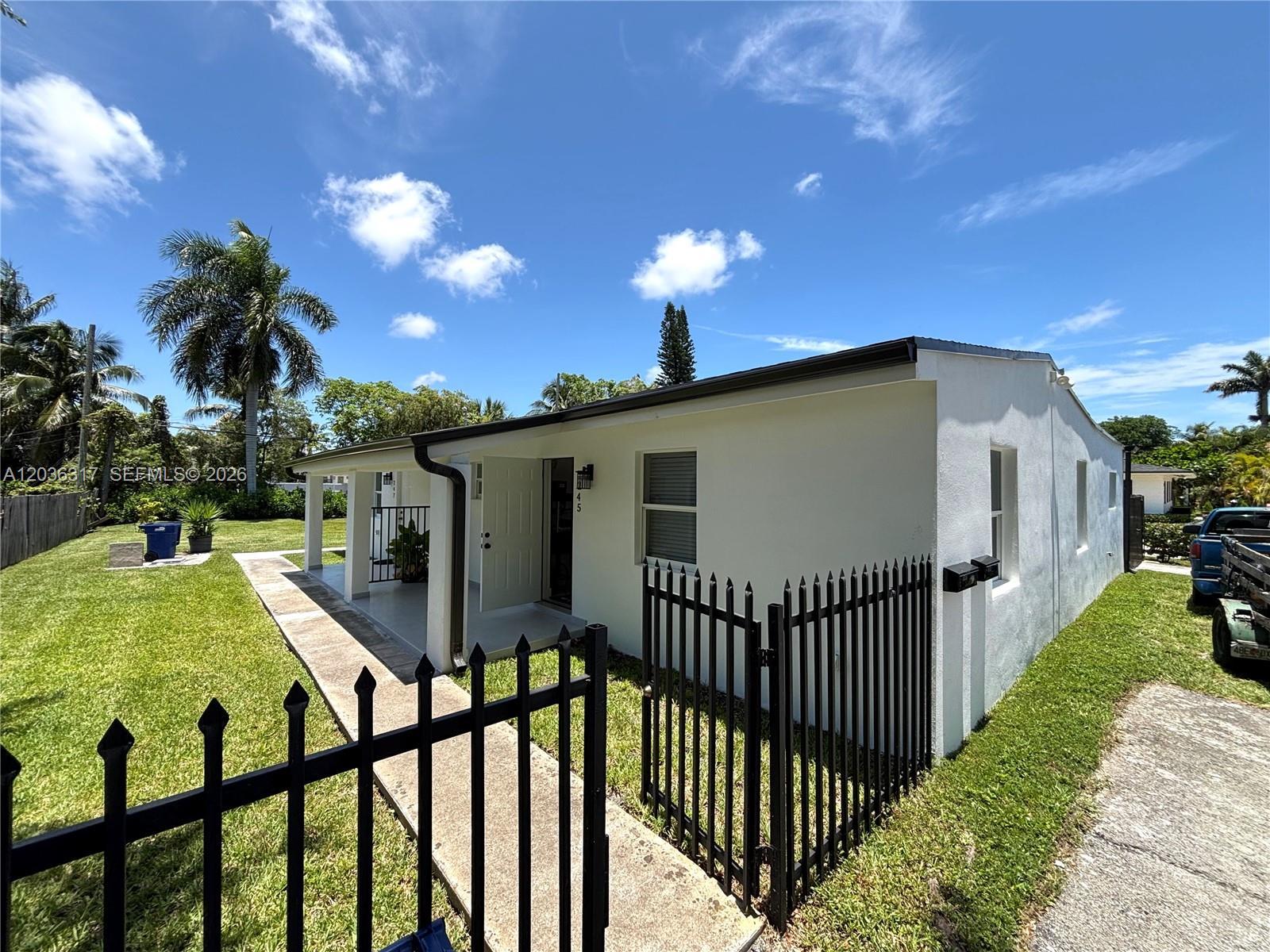 247 NE 118th St # 1, Miami FL 33161