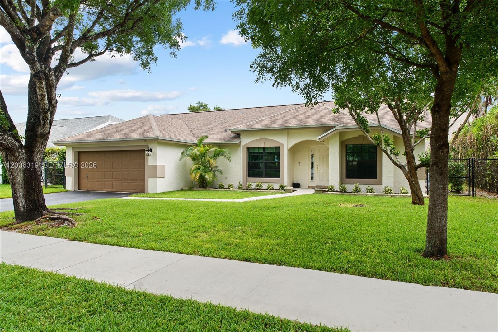 5124 NW 51st Ter, Coconut Creek FL 33073 photo 2