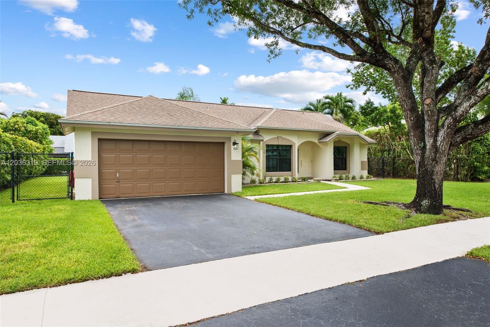 5124 NW 51st Ter, Coconut Creek FL 33073 photo 3