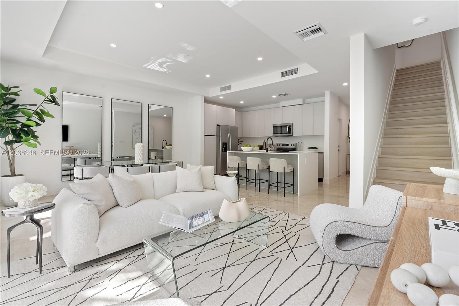 1555 NW 94TH Way, Coral Springs FL 33071 photo 5
